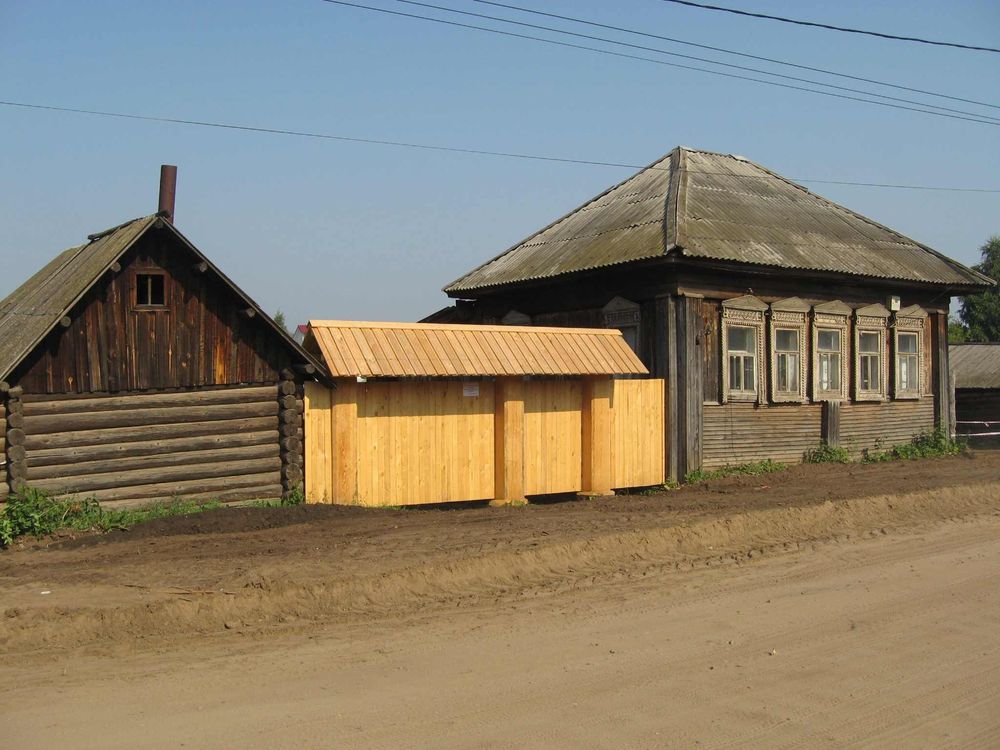7. Восстановленные ворота дома Гагарина, 100, 2017 г..jpg